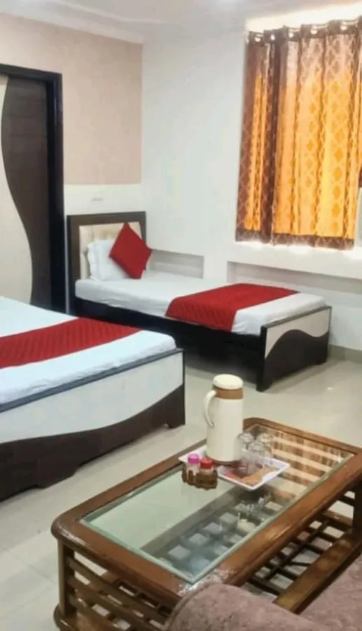 ****  Dup Hotel Agra  India